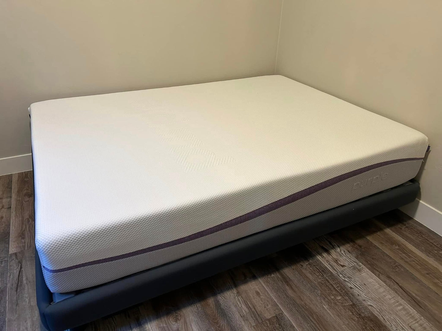 (Customer Return) Purple PLUS KING Mattress