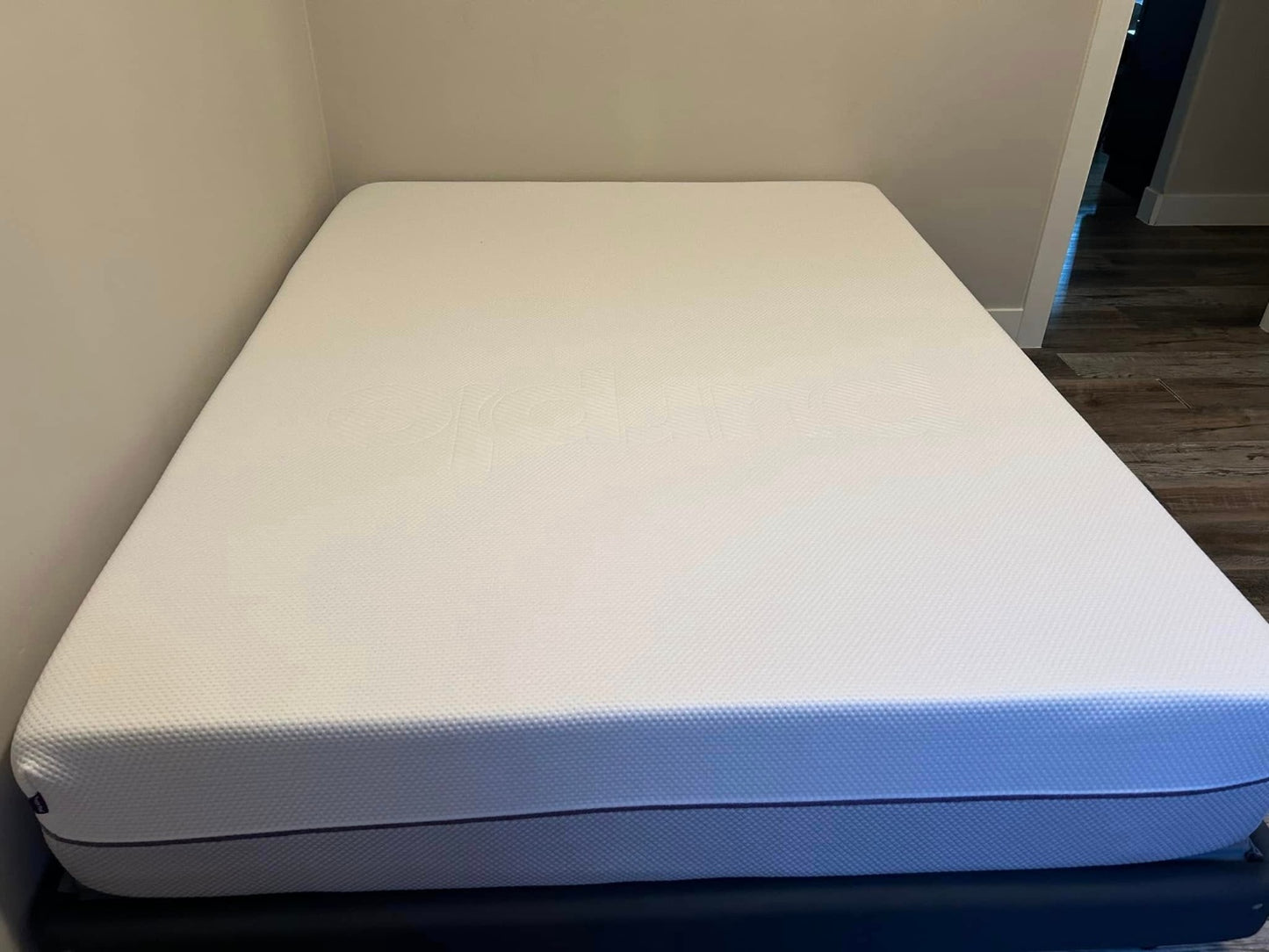 (Customer Return) Purple PLUS KING Mattress