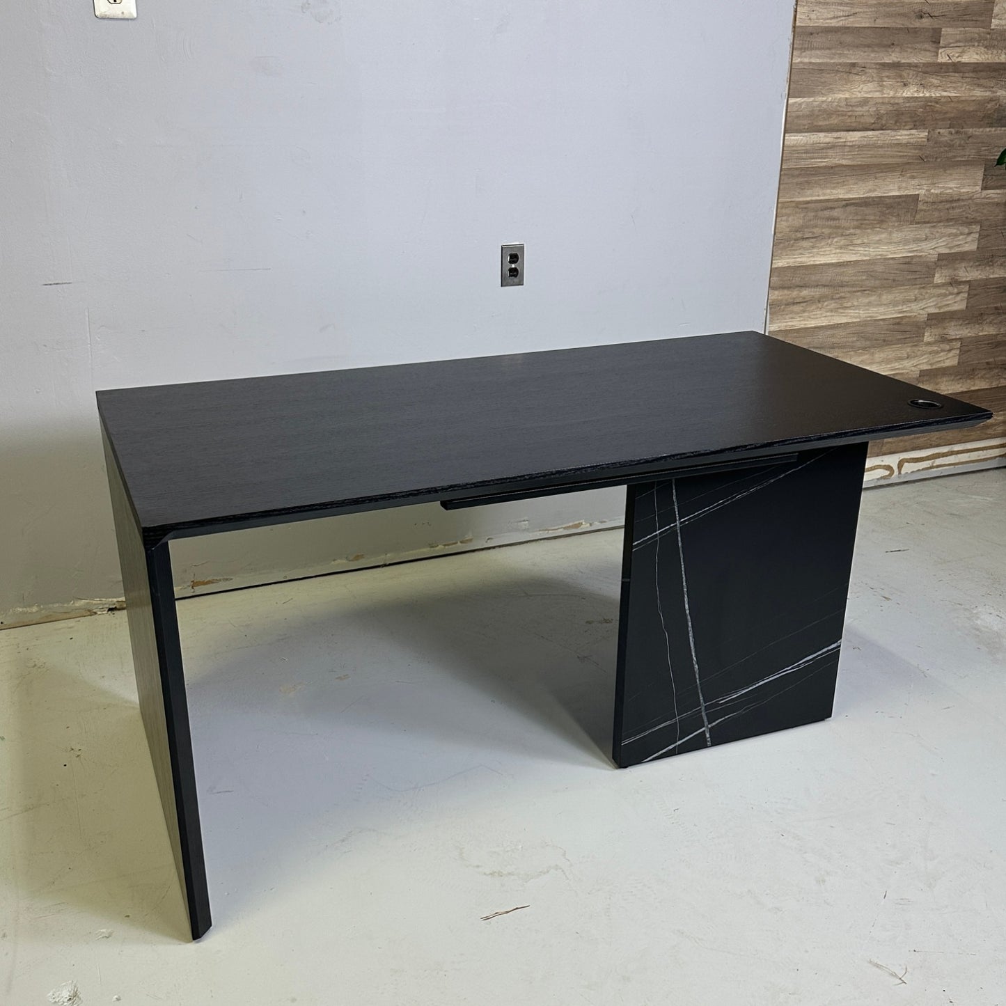 (Customer Return) Rove Concepts “Gia Desk”