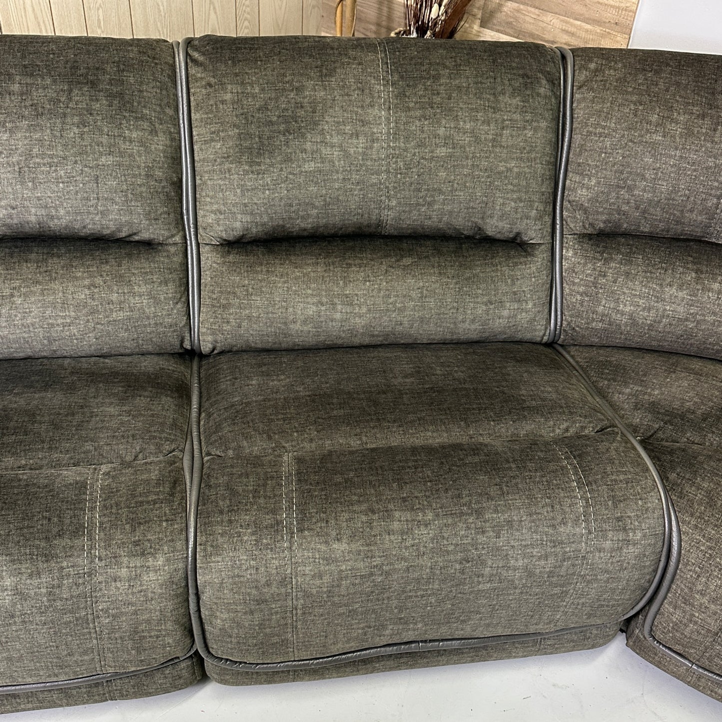 Costco Redding 6-Piece Electric Reclining Sectional