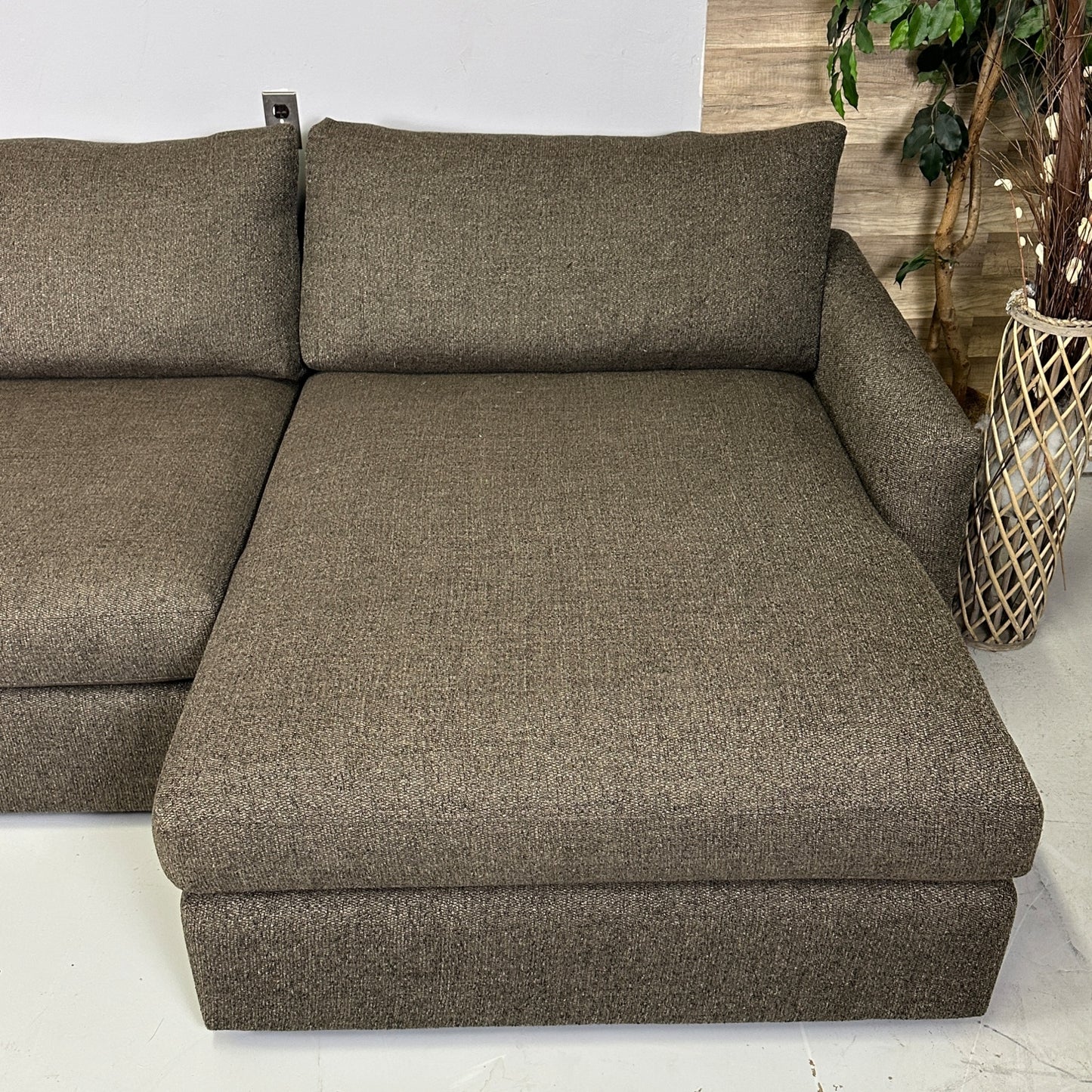 Crate & Barrel Lounge Deep Sectional