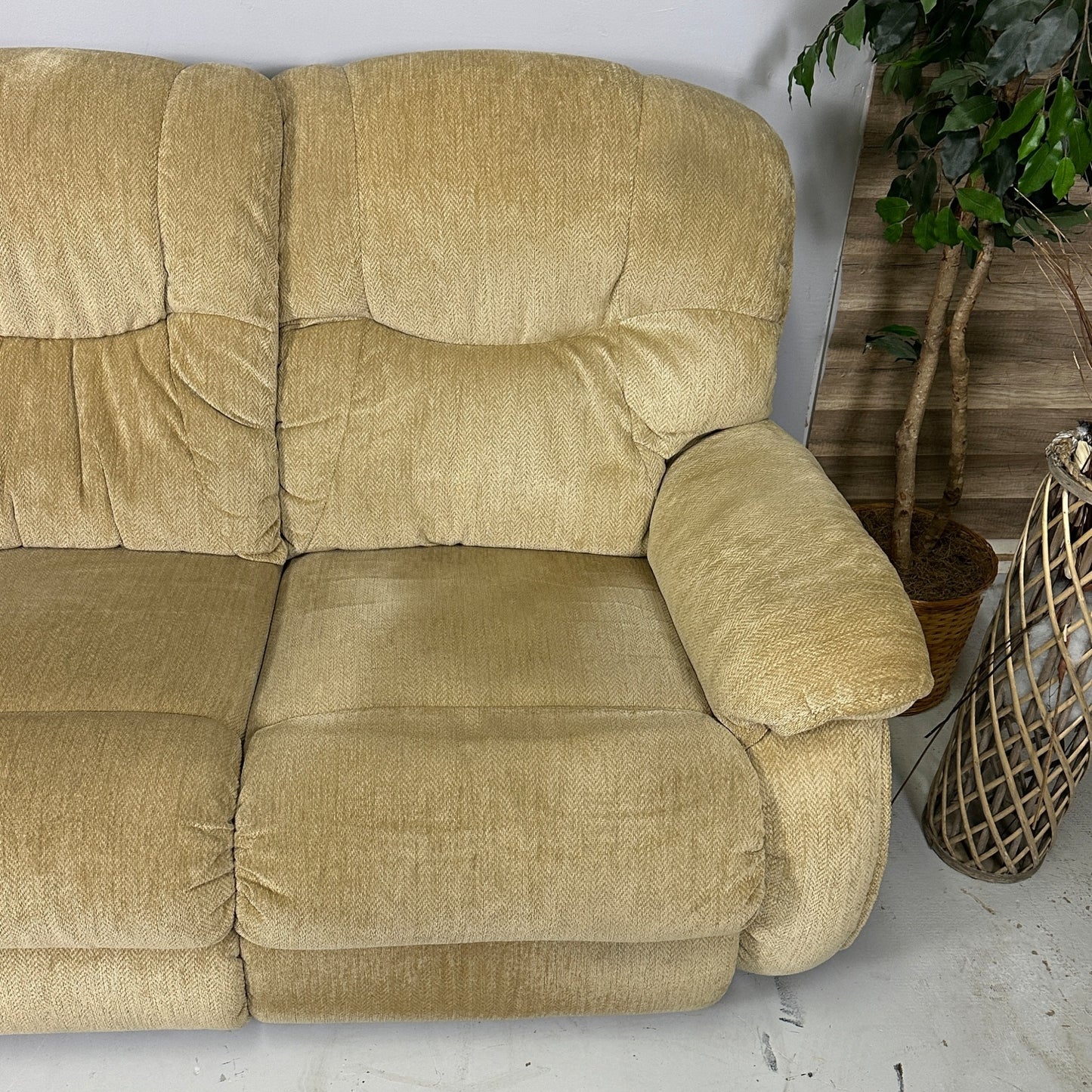 LA-Z-BOY Brown 3-Seater Manual Recliner