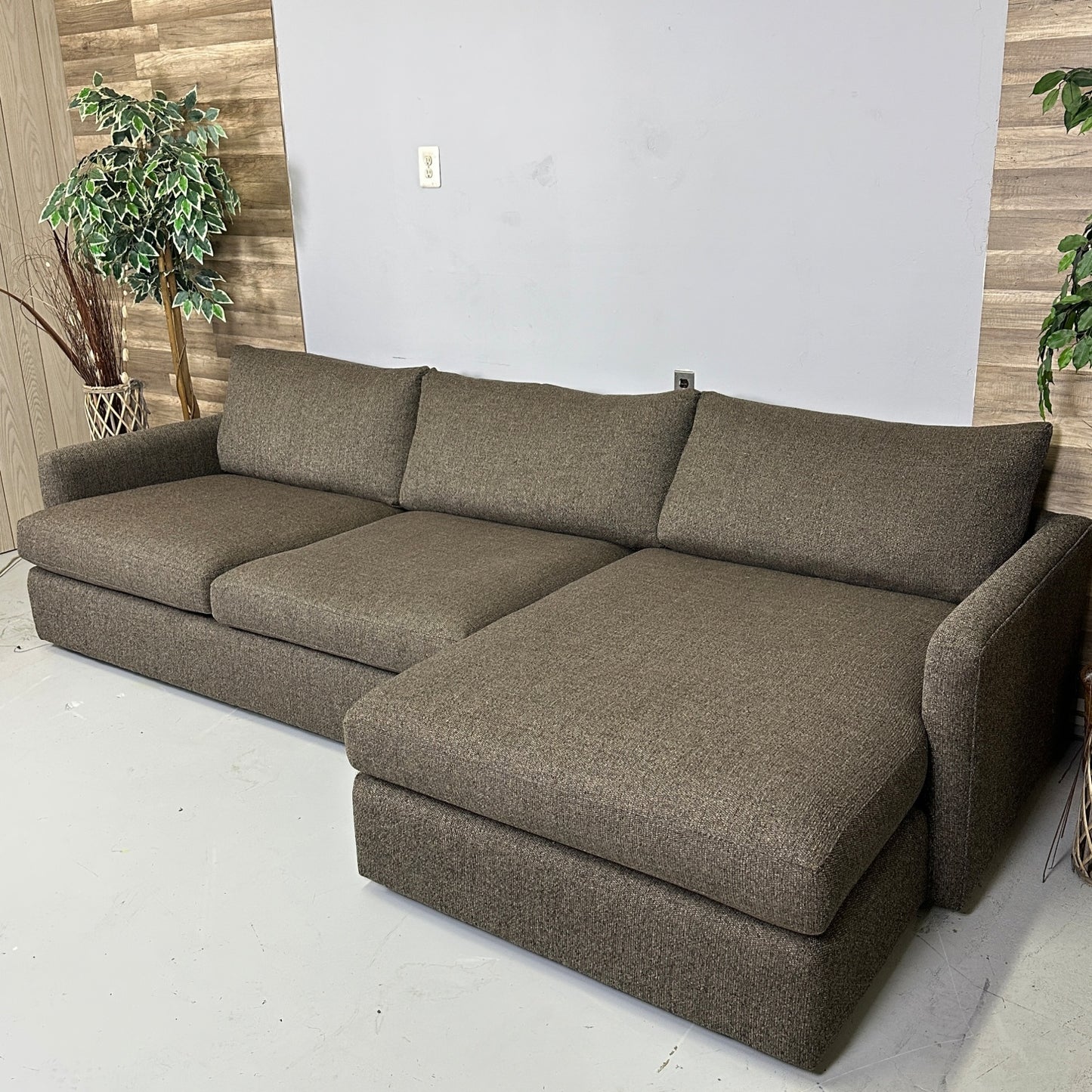 Crate & Barrel Lounge Deep Sectional