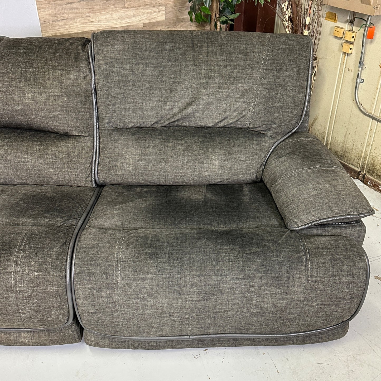 Costco Redding 6-Piece Electric Reclining Sectional
