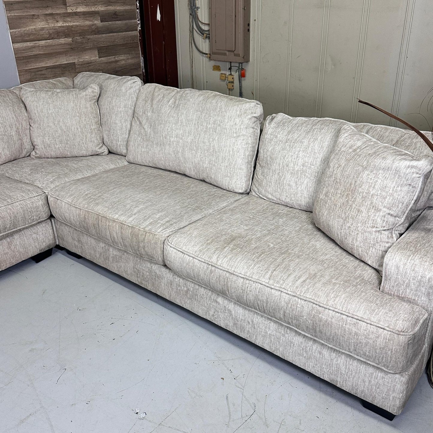 Ashley Rawcliffe 3-Piece Sectional