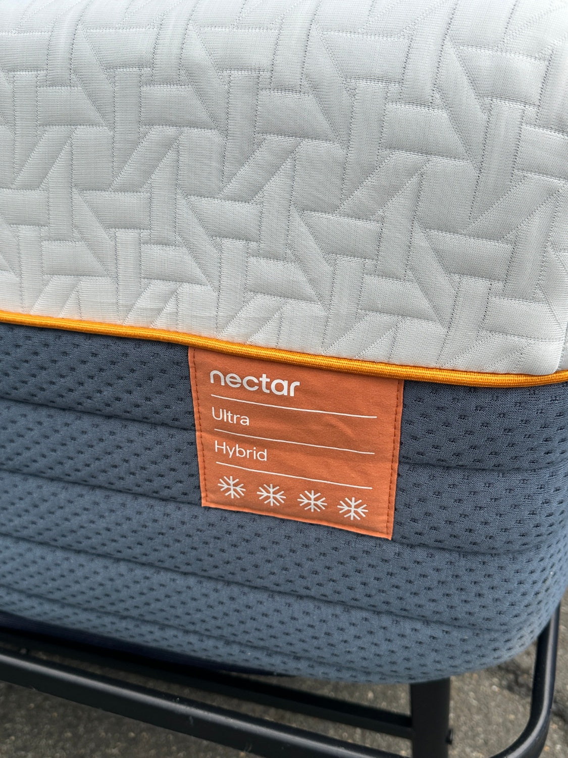 (Customer Return) Nectar Ultra Hybrid Queen Mattress
