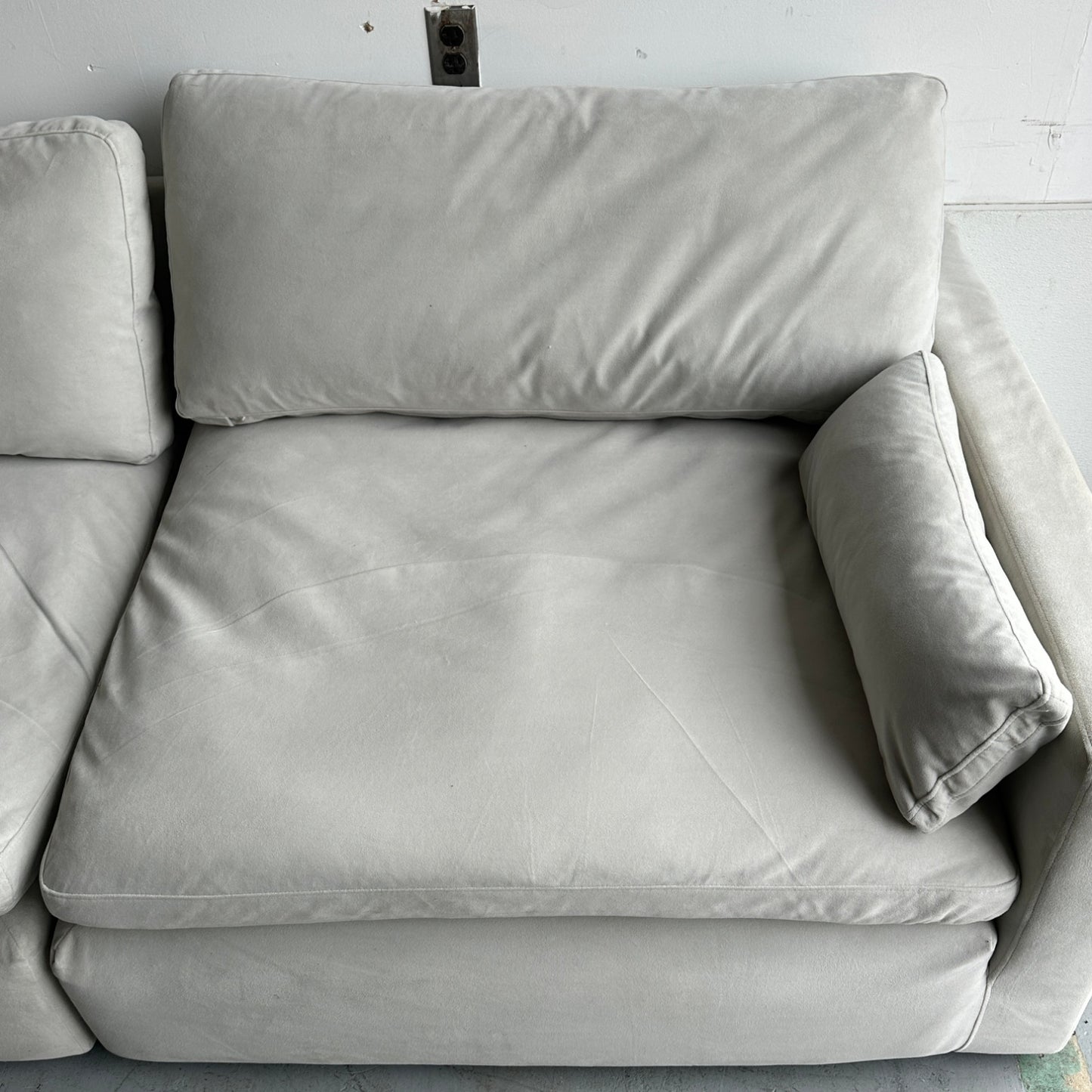 Grey Ashley Sectional "Elyza"