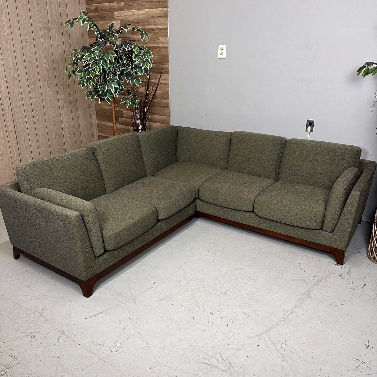 Ceni Hemlock Green Corner Sectional