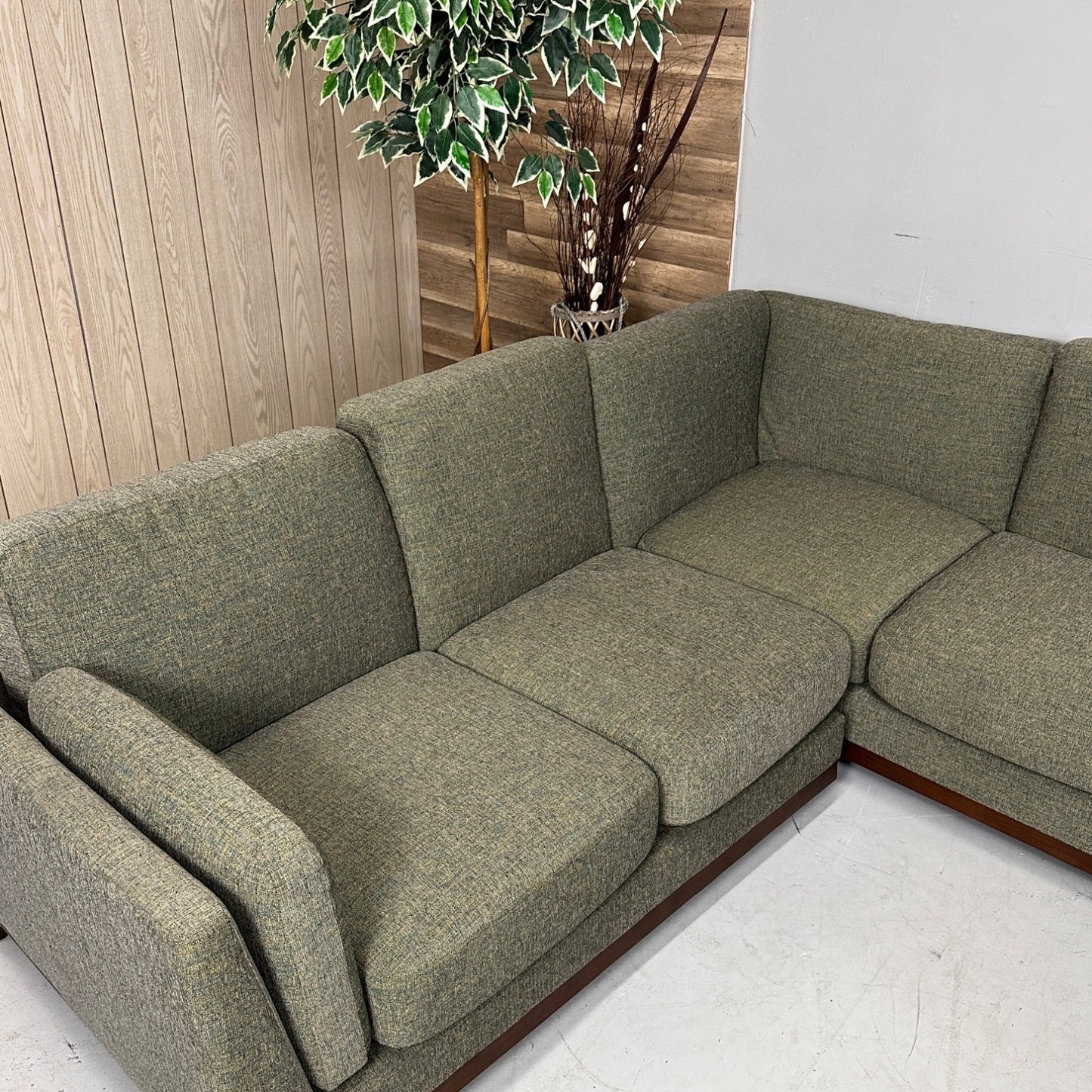 Ceni Hemlock Green Corner Sectional
