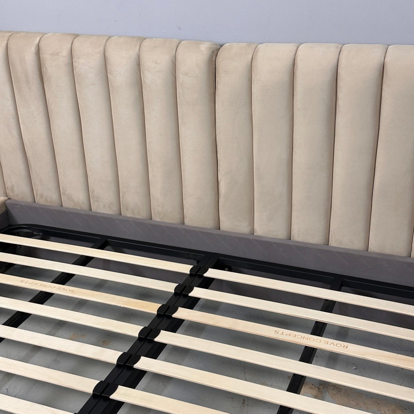 Rove Concepts Berlin King Bed (Latte)
