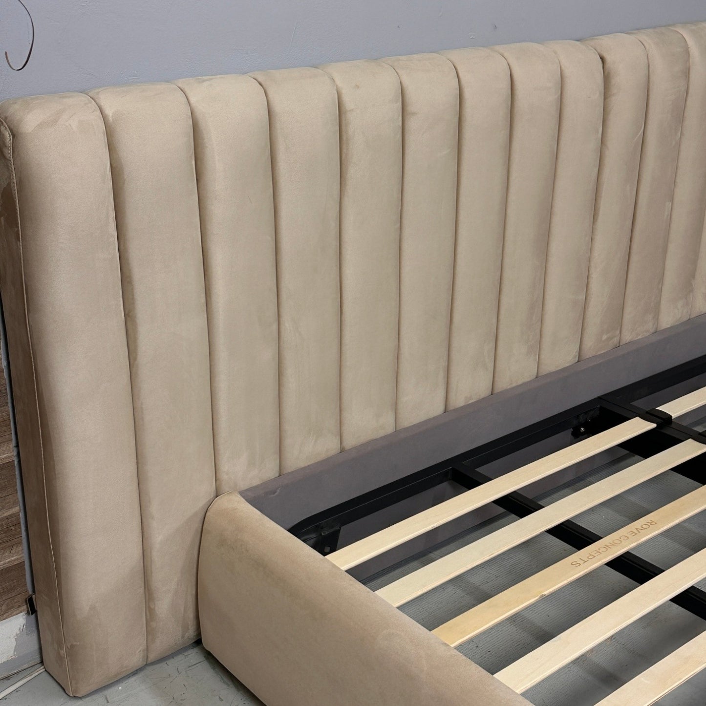 Rove Concepts Berlin King Bed (Latte)