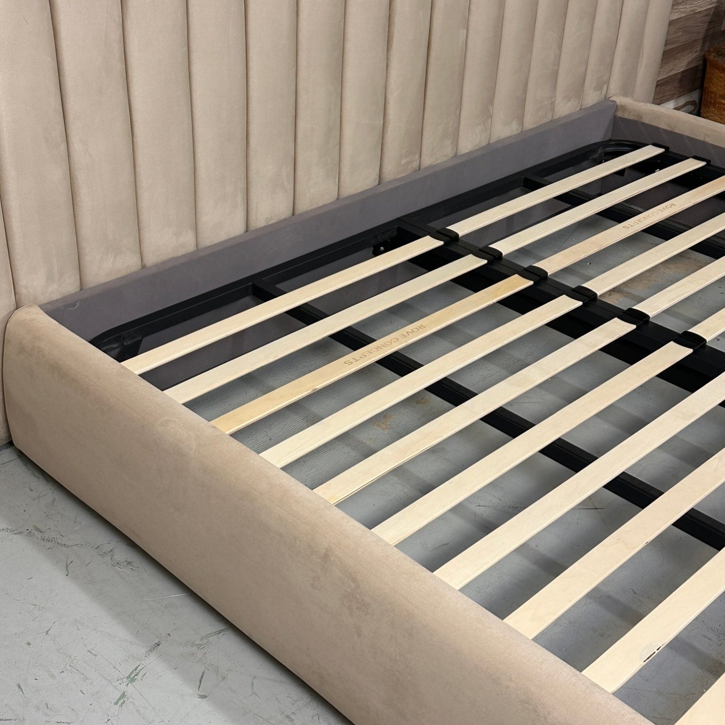 Rove Concepts Berlin King Bed (Latte)