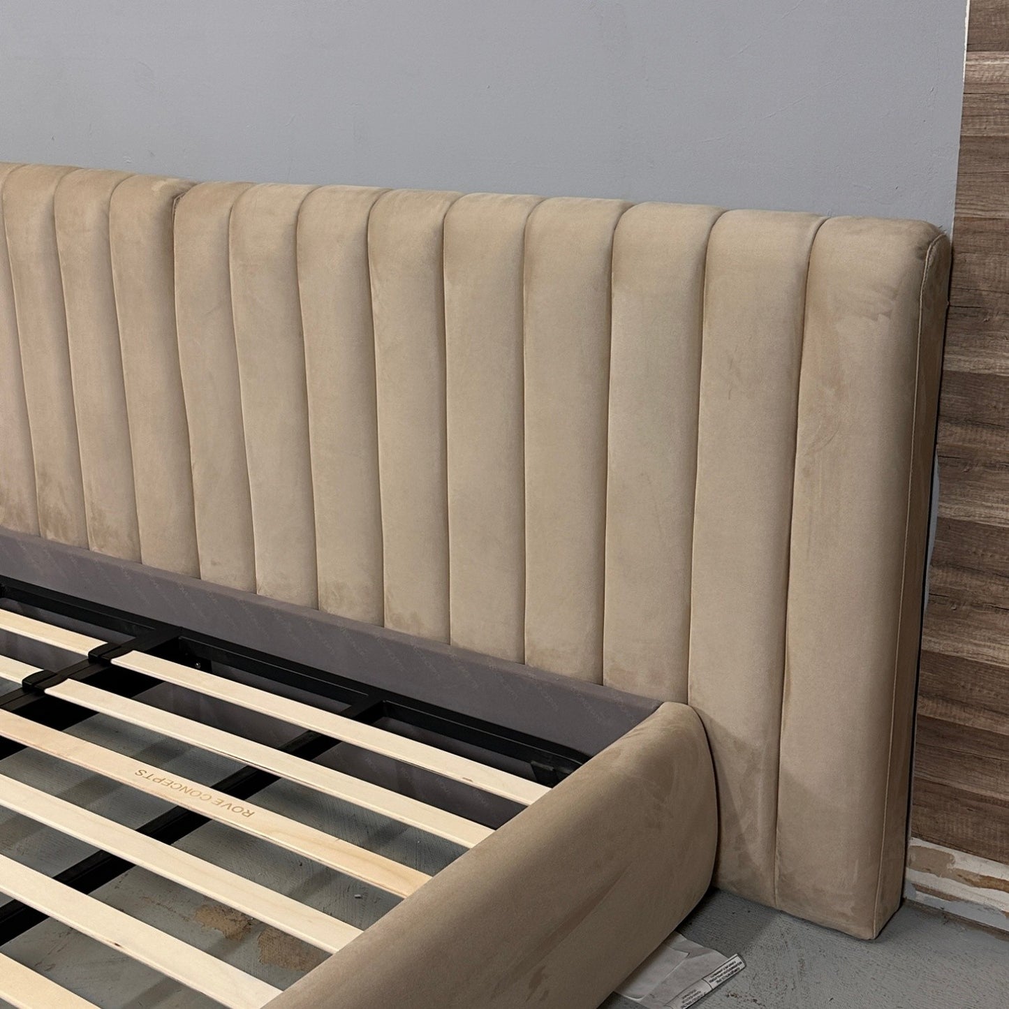 Rove Concepts Berlin King Bed (Latte)