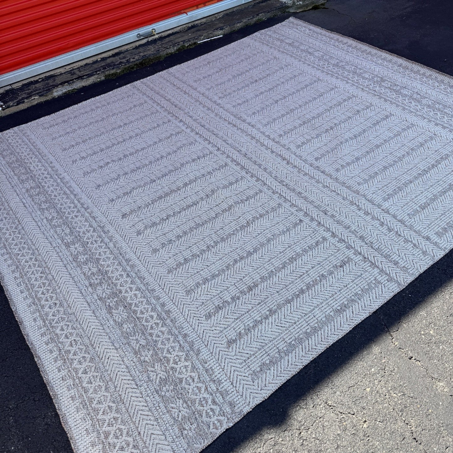Article Kiana Indoor/Outdoor Rug 8 x 10