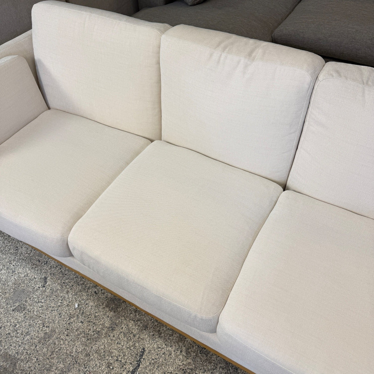 Article "Ceni" 83" Sofa
