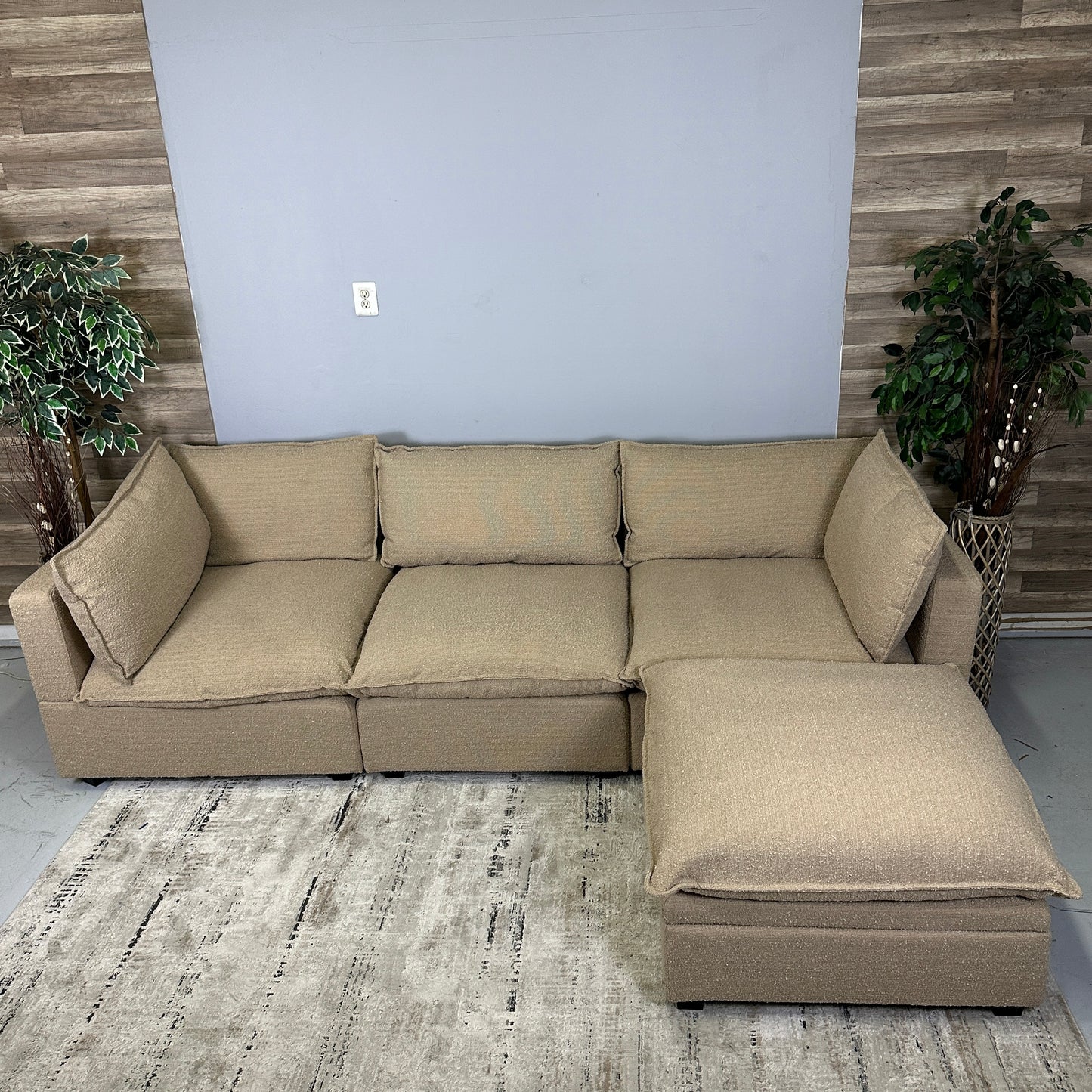 Albany Park "Fawn" With Storage Ottoman