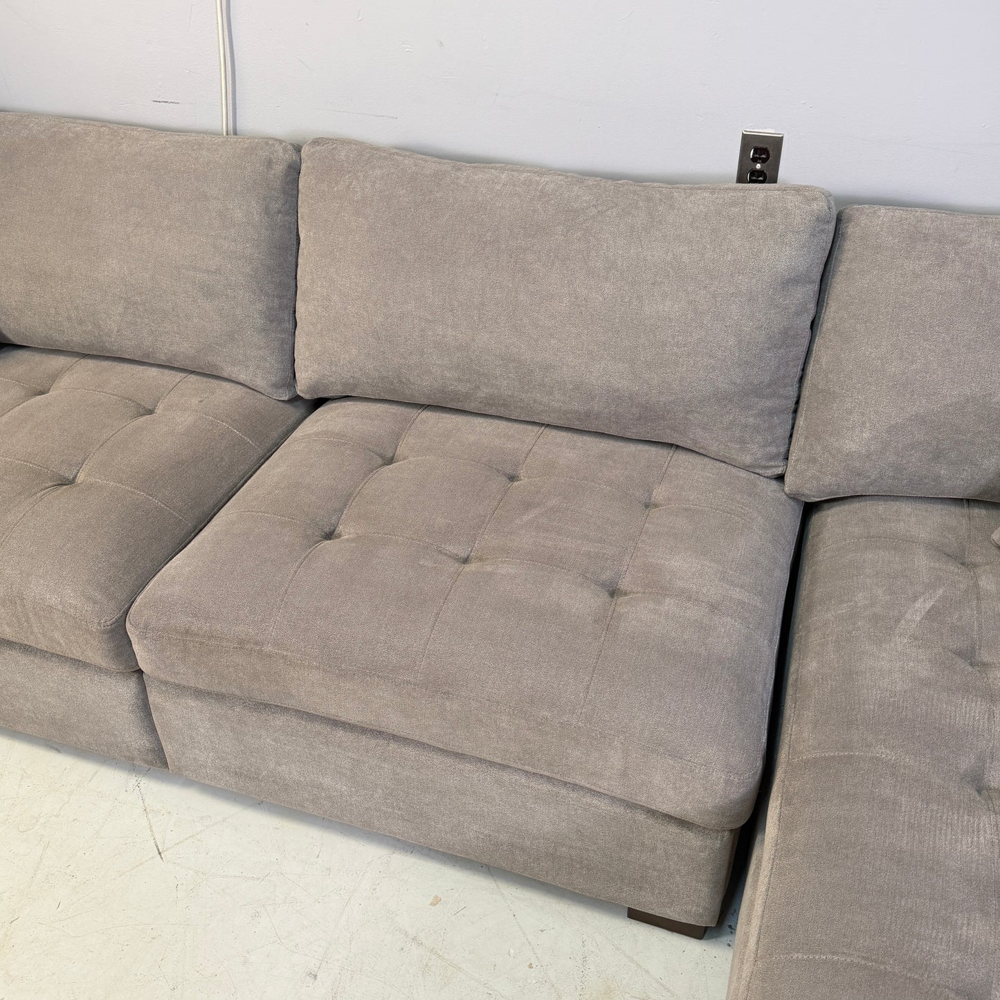Thomasville Miles Fabric Sectional With Power Footrest