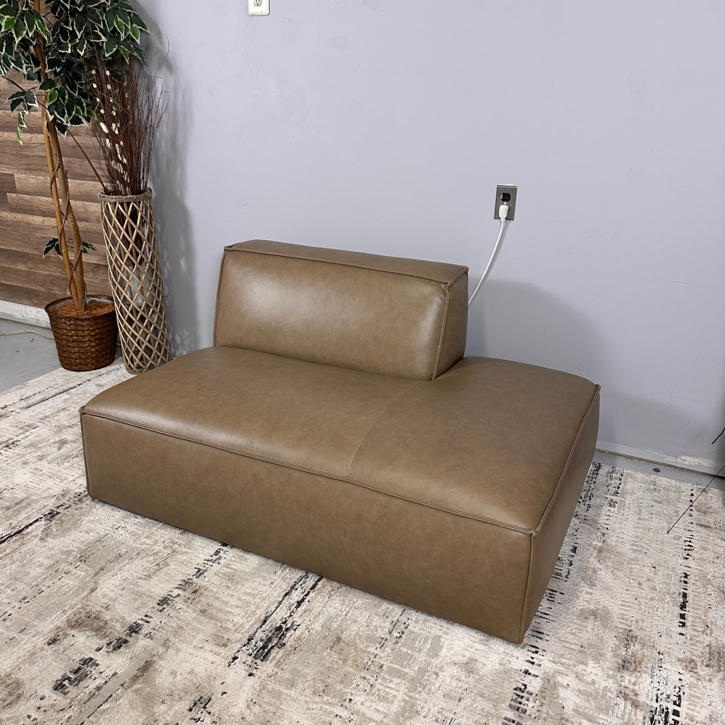 Castlery Jonathan Leather Right Chaise Sofa