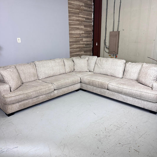 Ashley Rawcliffe 3-Piece Sectional