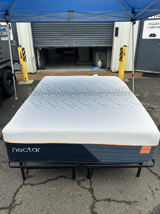 (Customer Return) Nectar Ultra Hybrid Queen Mattress
