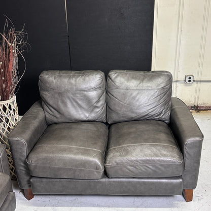 Leather Sofa & Loveseat Set