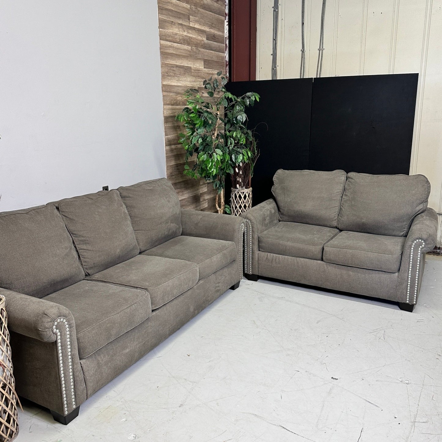 Grey 3 Seater Sofa & Loveseat
