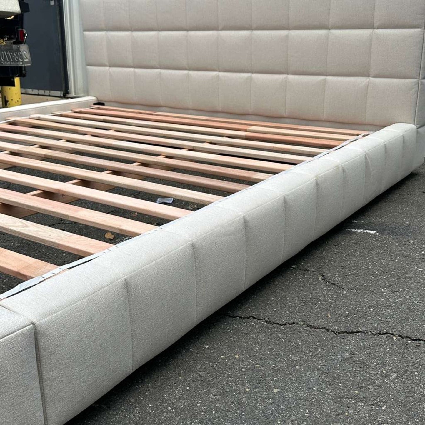 Modloft Thompson Bed (King)