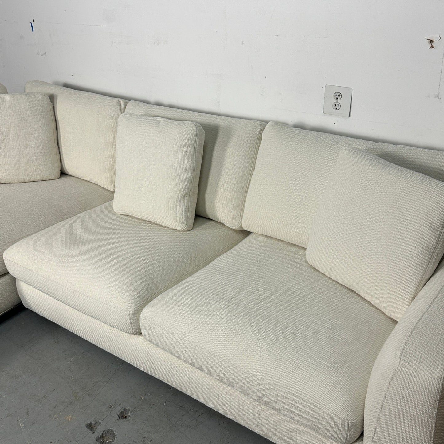 Castlery Hamilton Chaise Sectional (Performance Brilliant White)