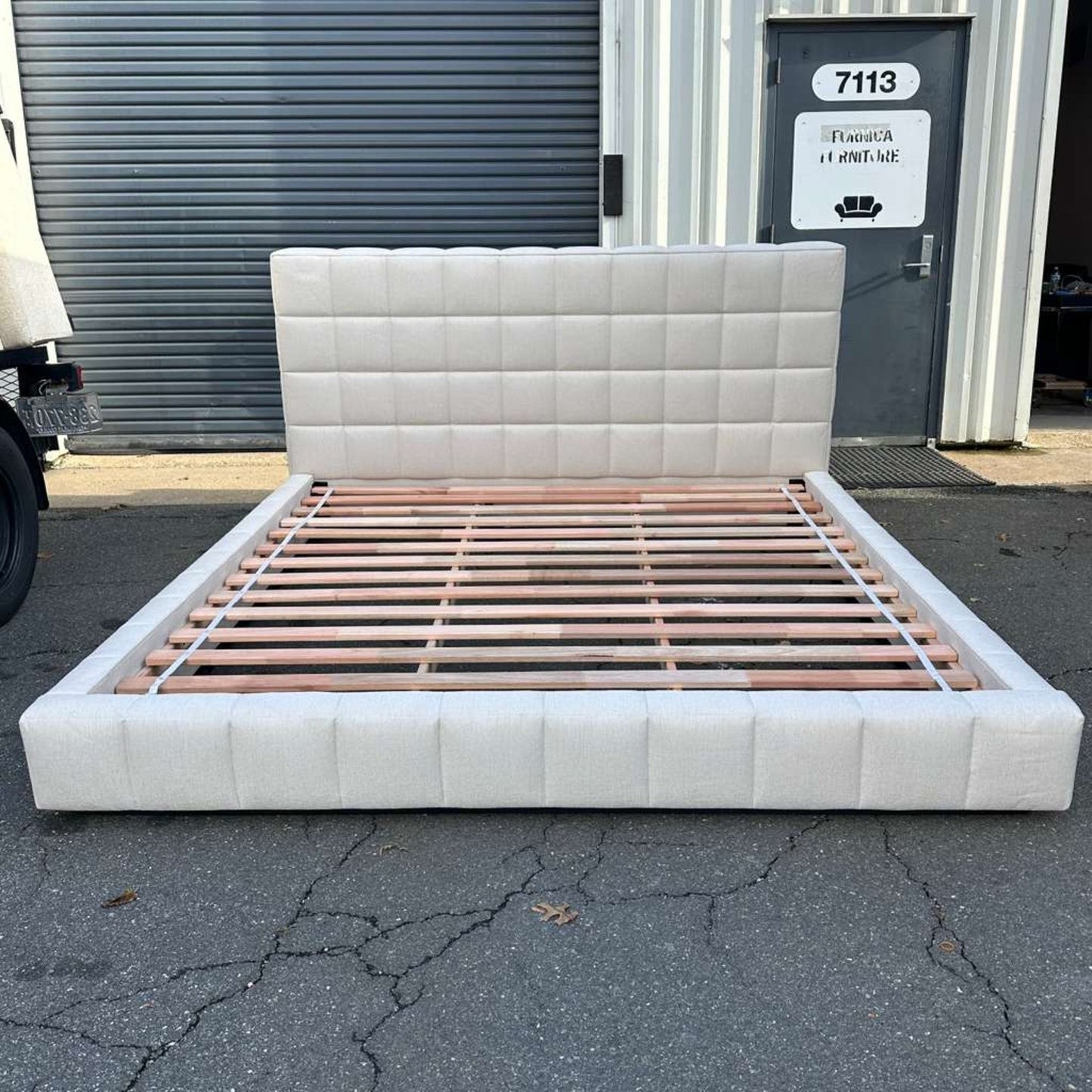 Modloft Thompson Bed (King)