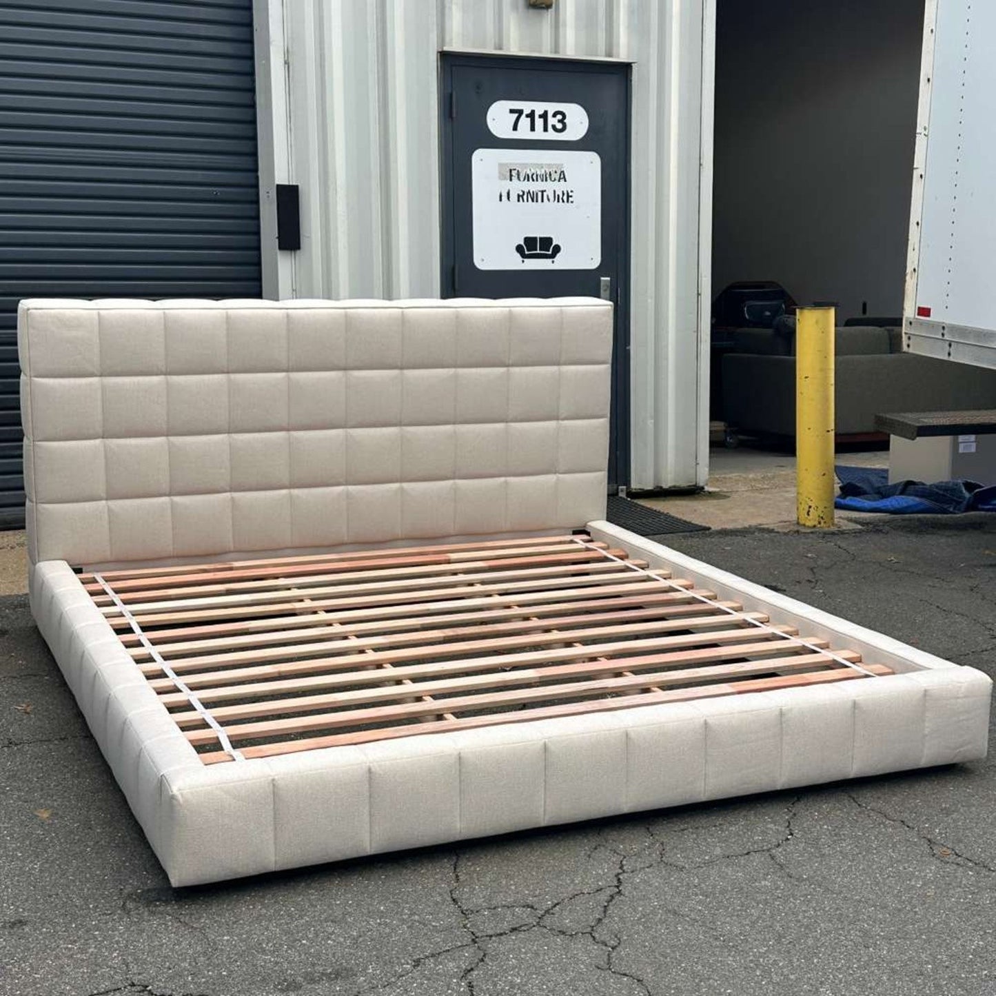 Modloft Thompson Bed (King)