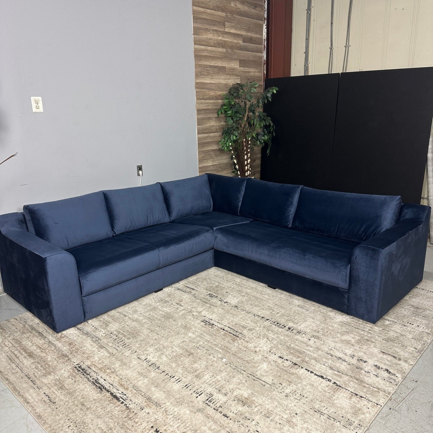 Sabai Elevate Blue Sectional