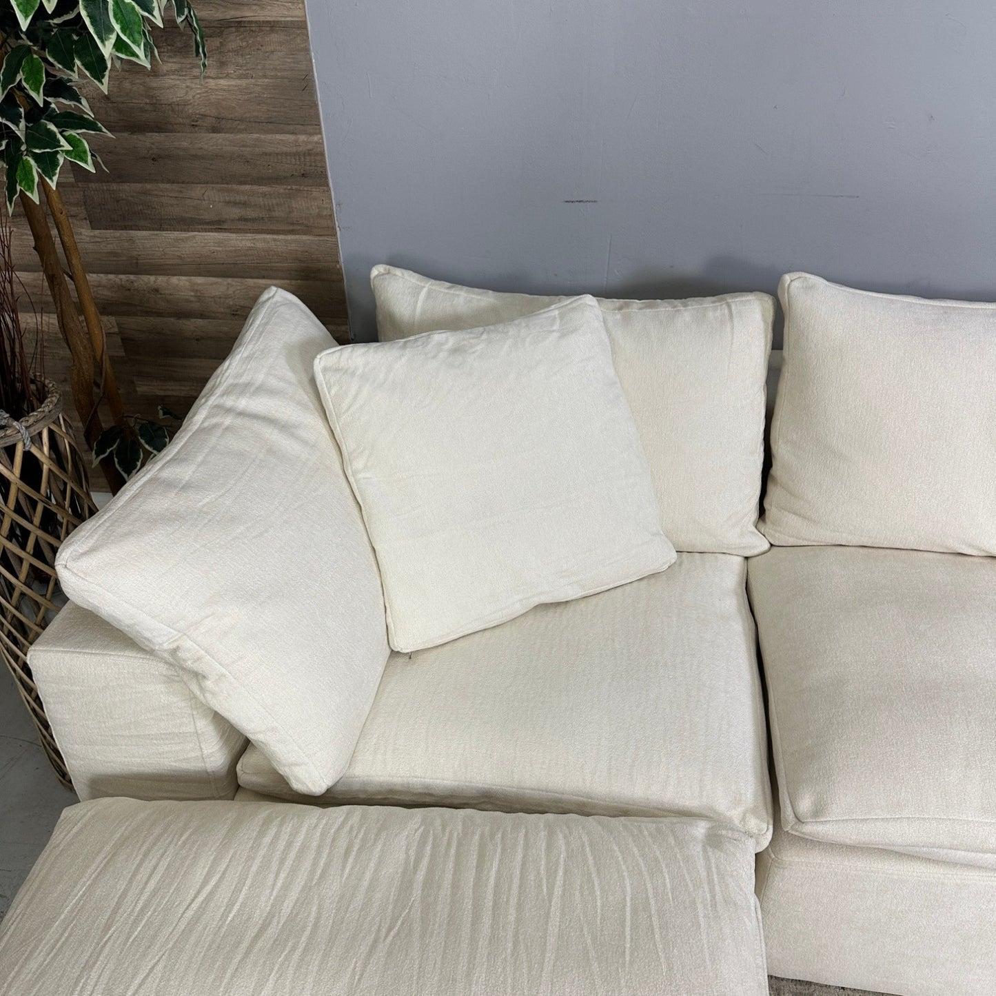 Rove Labs R4 Modular Cloud Couch