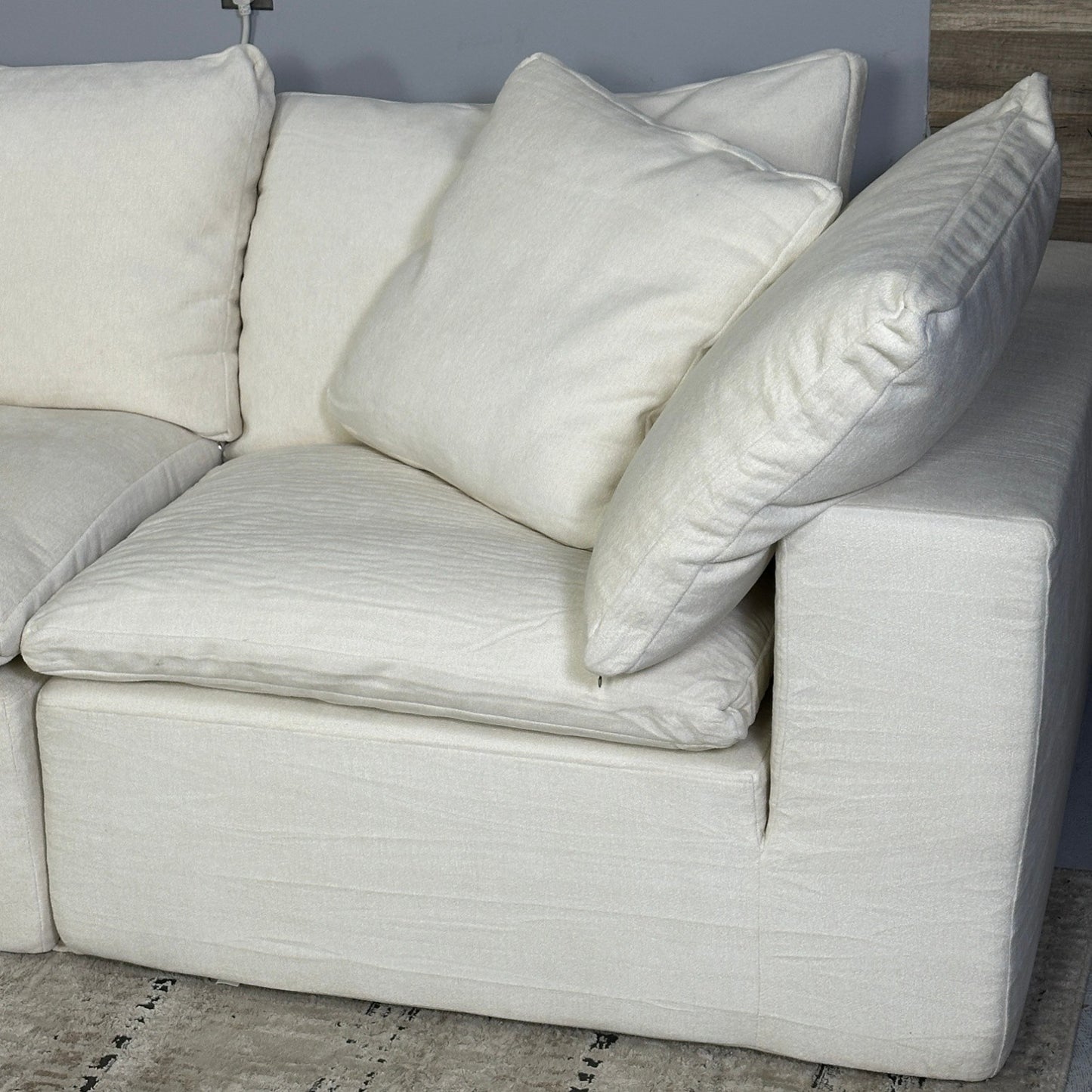 Rove Labs R4 Modular Cloud Couch