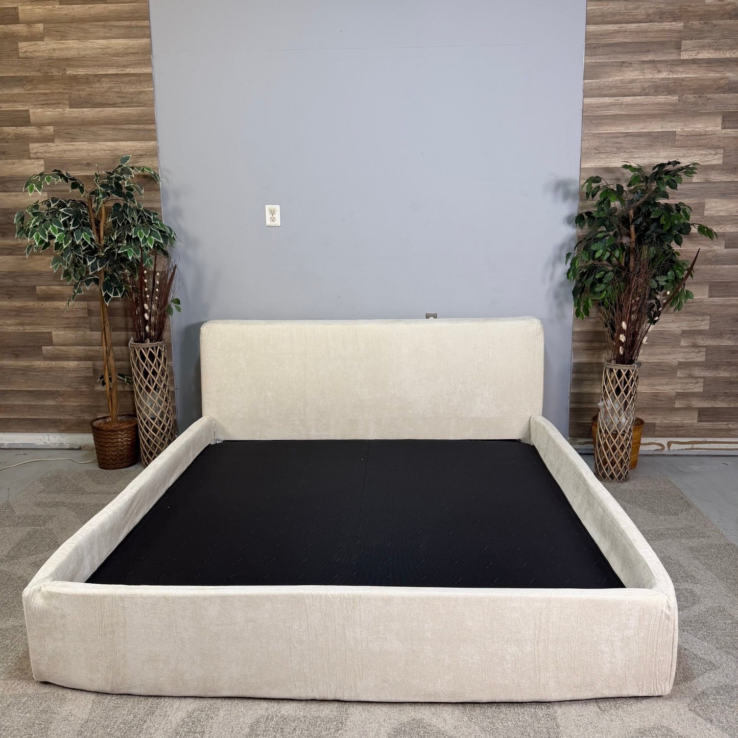 Rove Lab 02 King Bed
