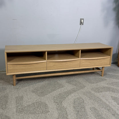 Article Lenia 63" Low Media Unit