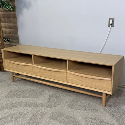 Article Lenia 63" Low Media Unit