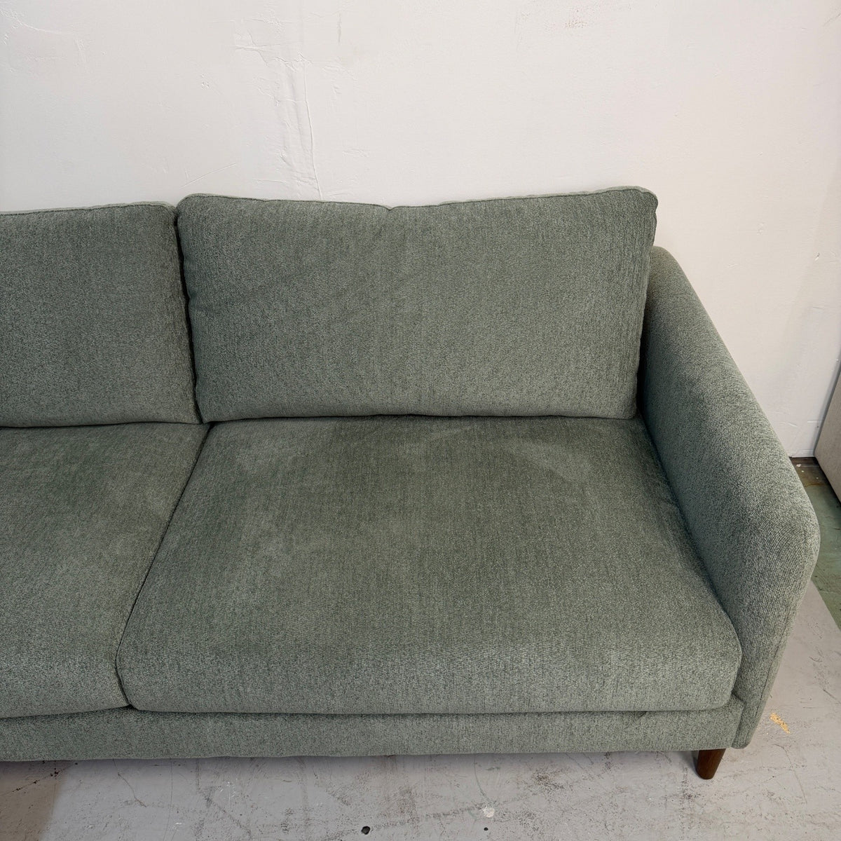 Article "Hanson" Sofa & 24.5" Ottoman