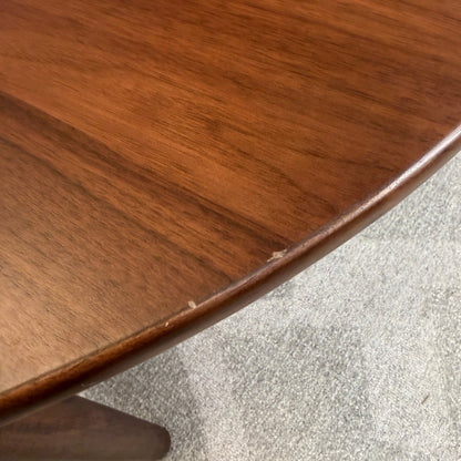 Article "Heidi" 42" Round Dining Table