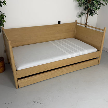 Article "Lenia" Twin Daybed with Trundle