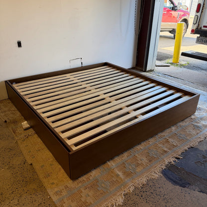 Article "Leif" King Platform Storage Bed