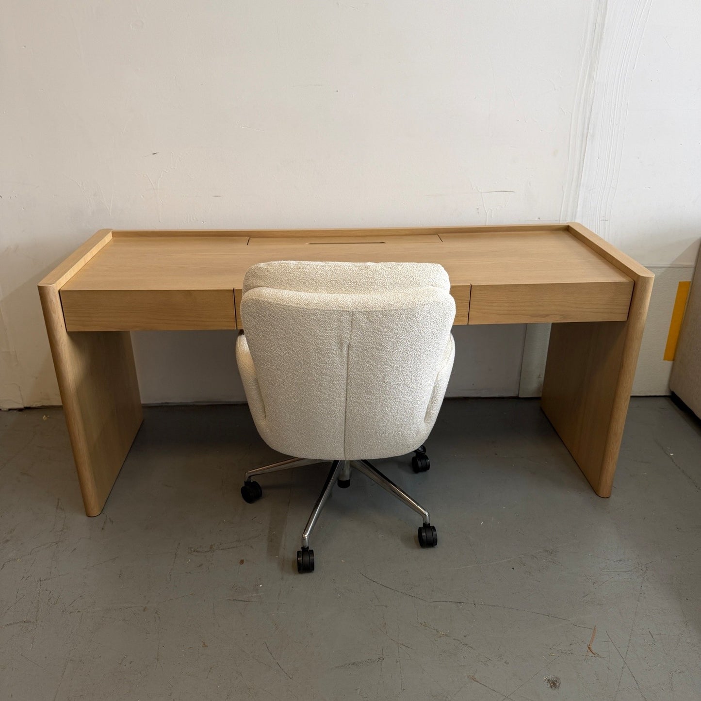 Article Bea Executive Office Chair In Ivory Wool Bouclé