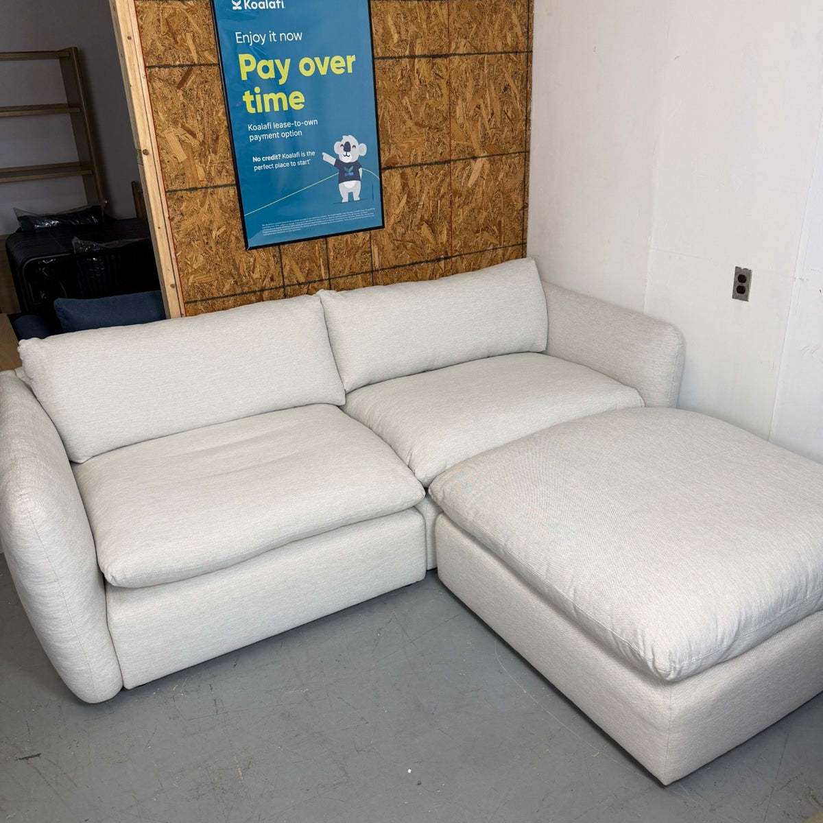 Article "Leigh" 2-Seat Sofa + Ottoman