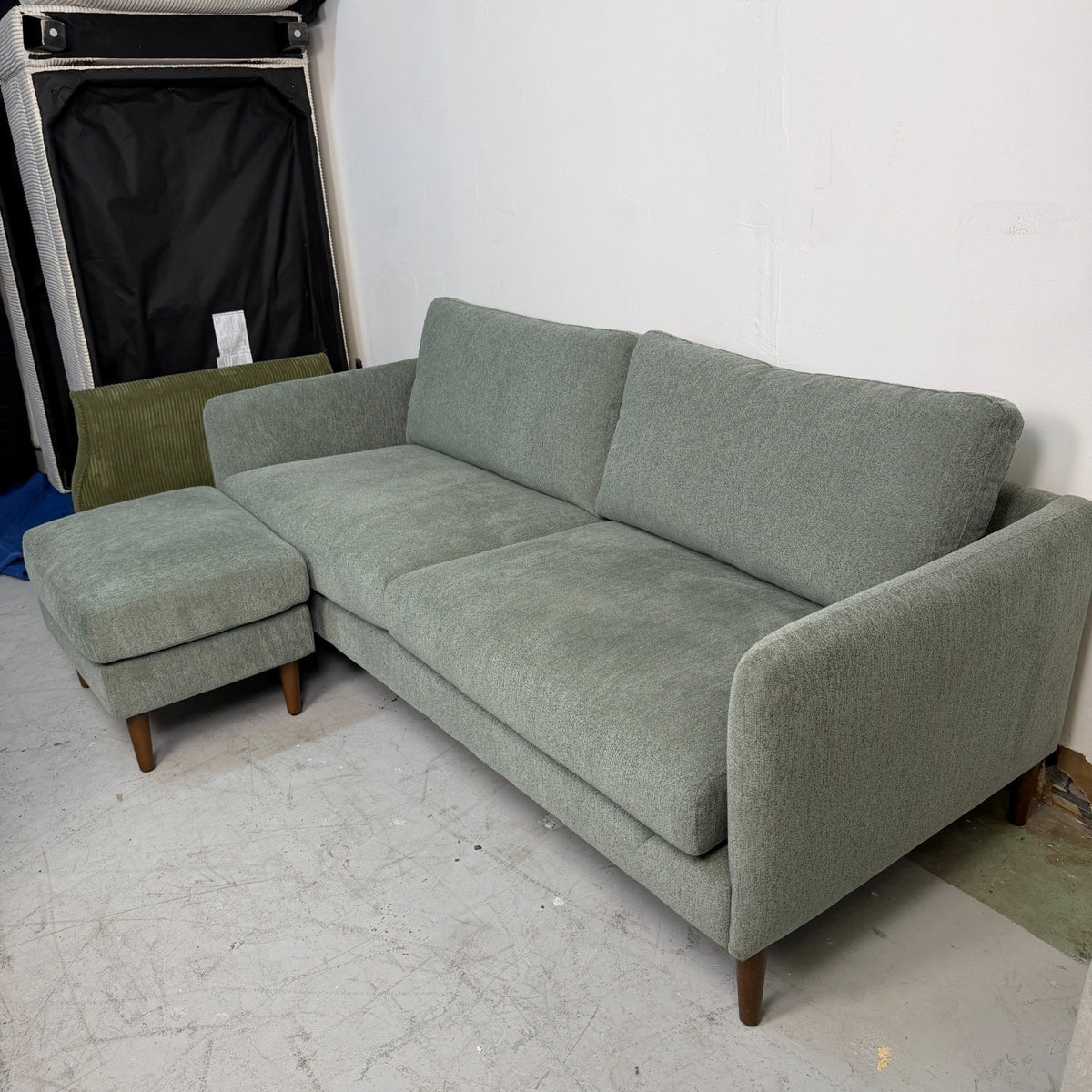 Article "Hanson" Sofa & 24.5" Ottoman