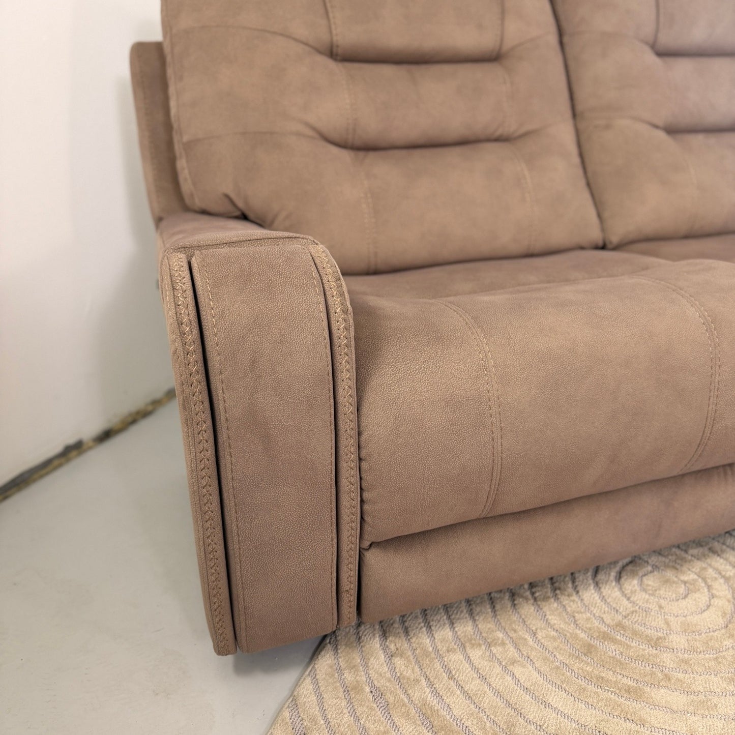 Brown "Carmelo" Reclining Sectional