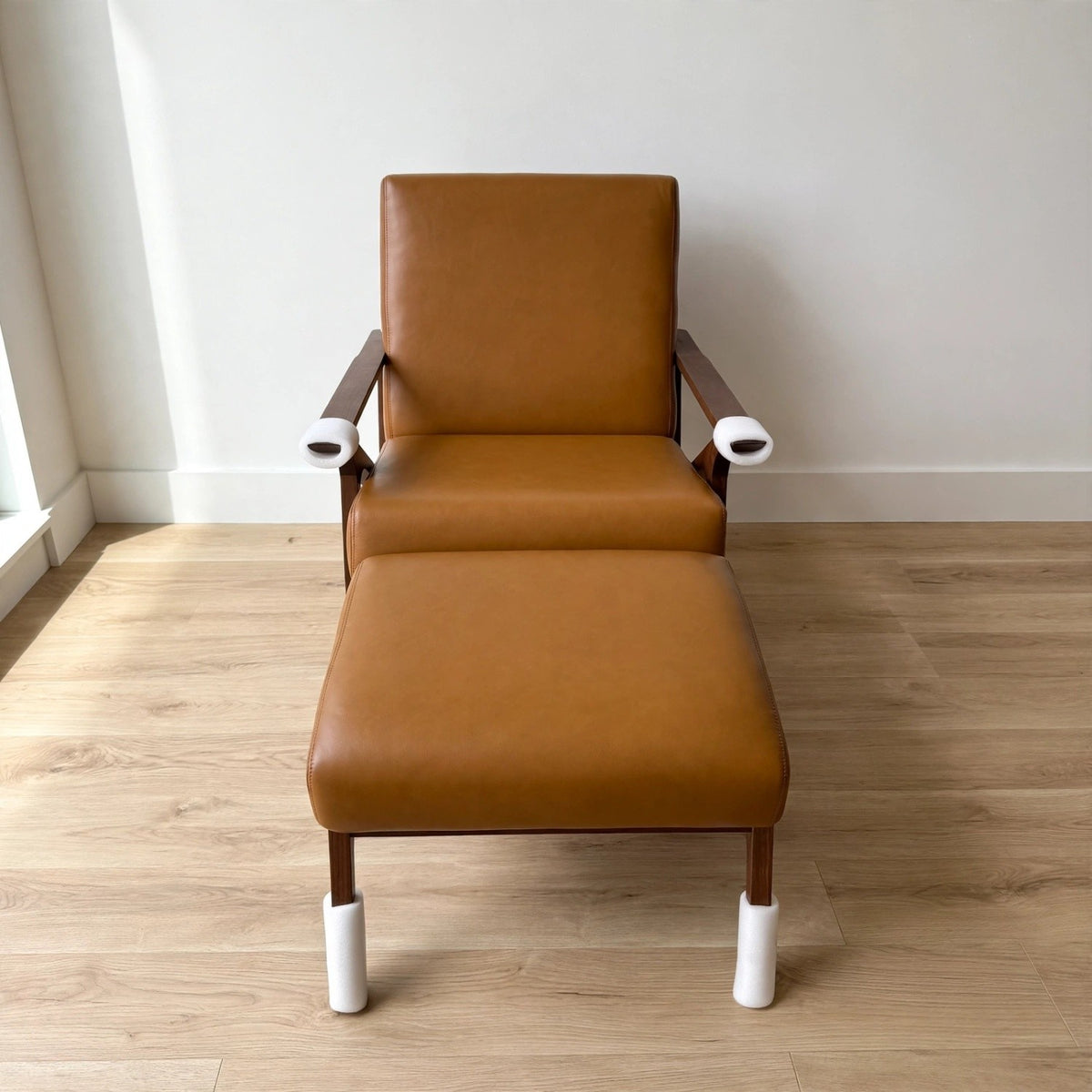 Article "OTIO" Leather Lounge Chair & Ottoman Set