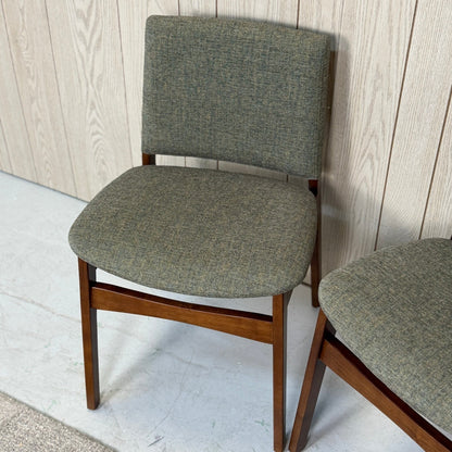 4 Nosh Dining Chair In Walnut and Hemlock Green