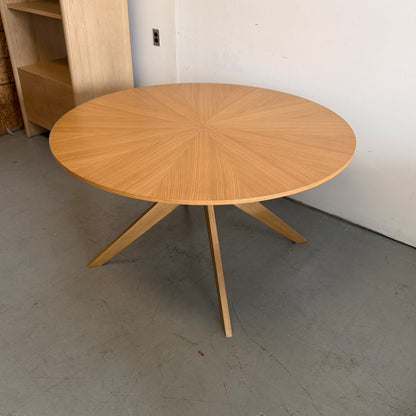 Article Conan 54" Round Dining Table In Oak