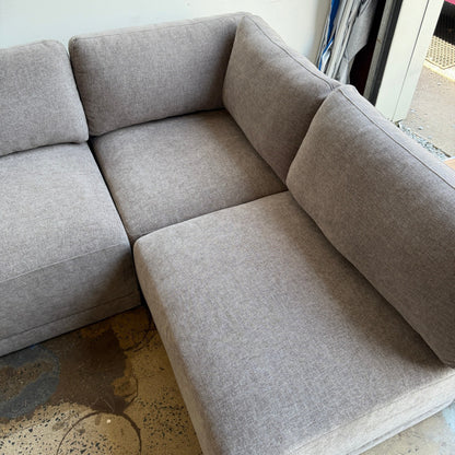Gray 6-Piece Thomasville Fallon Modular Sectional with Ottoman