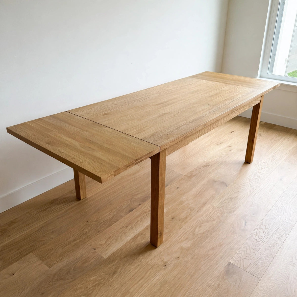 Article "Ashford" 66" - 102" Extendable Dining Table