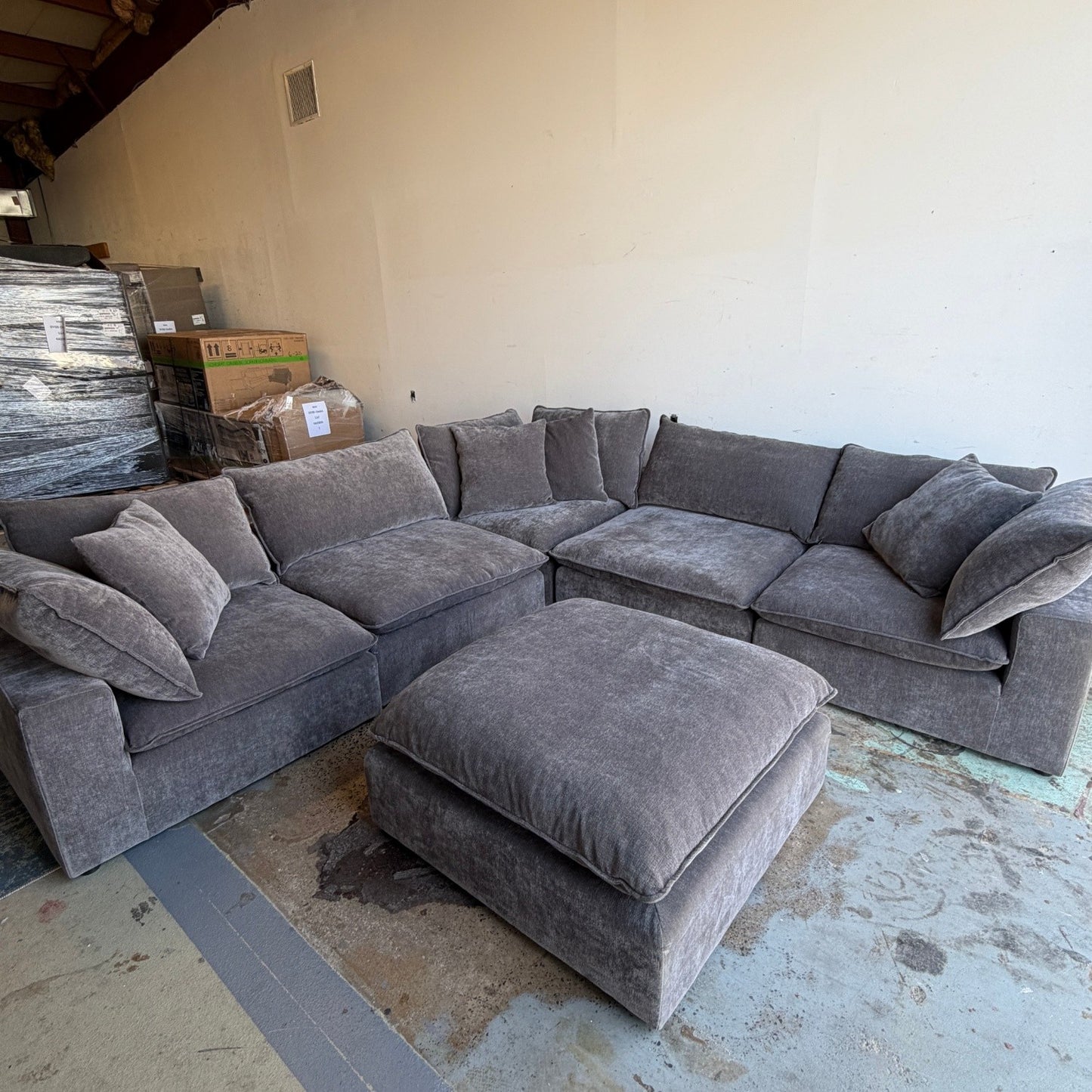 Sereen 6-piece Modular Sectional In Dark Gray